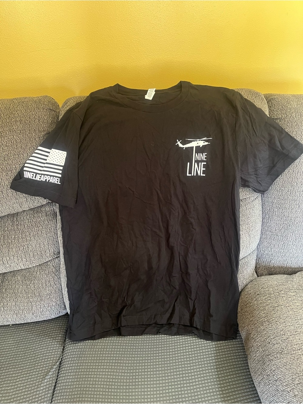 Under Armour Black Men’s Short Sleeve Graphic Tee